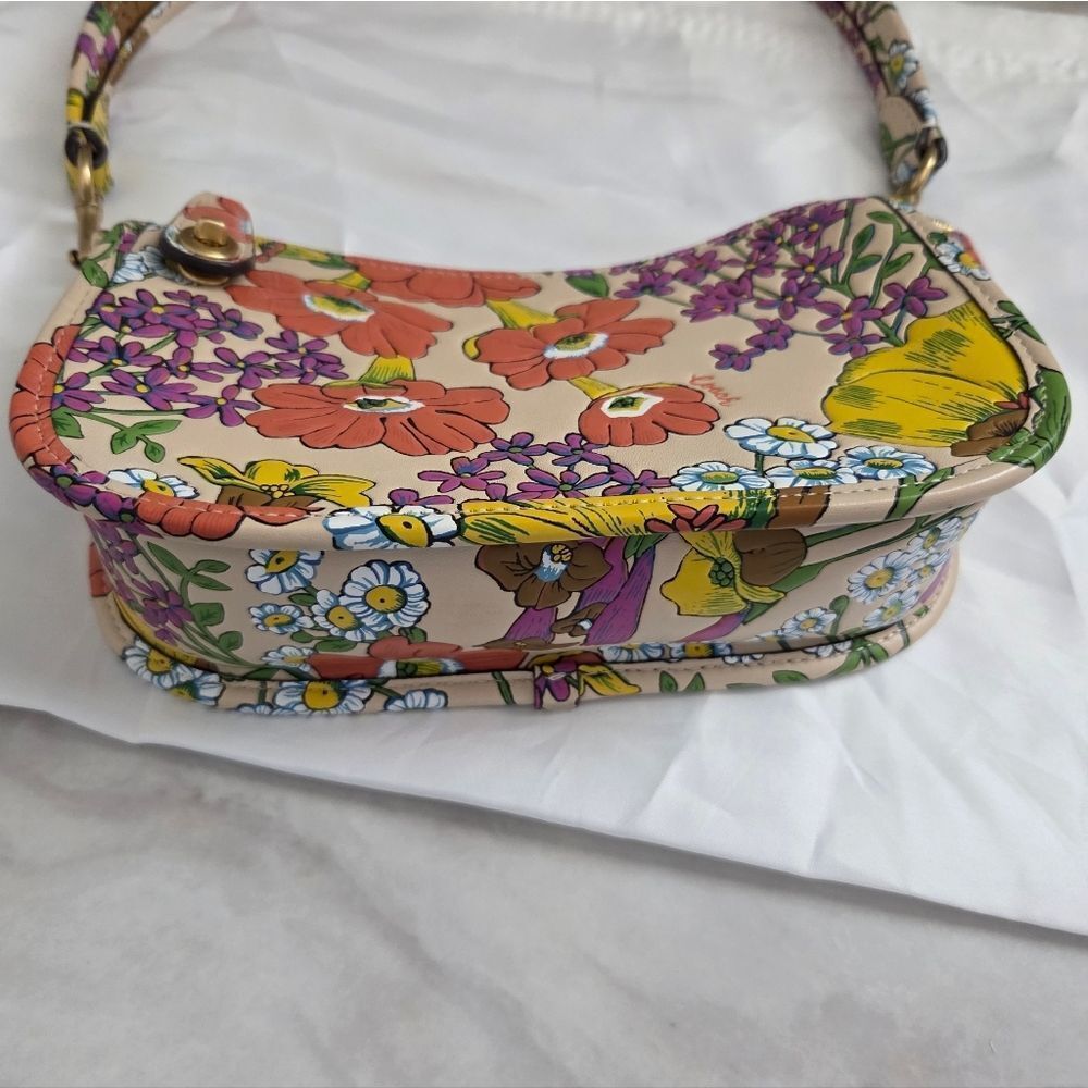 Coach Swinger 20 Ivory Multi Coral Floral Leather Shoulder Bag - Picture 3 of 8